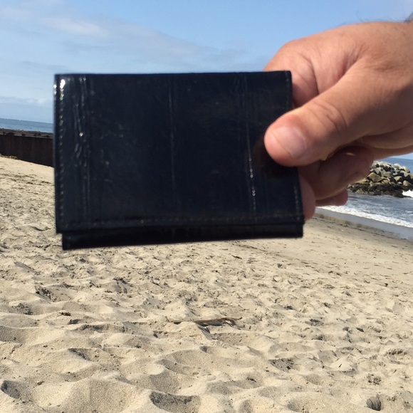 Winston Wallet - Picture 3 of 3